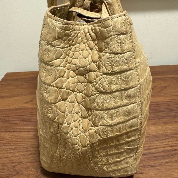 Byron Genuine Hornback Crocodile Tan Leather Tote. - Picture 3 of 11